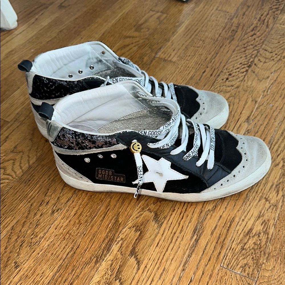 Golden Goose Black and White Midstars